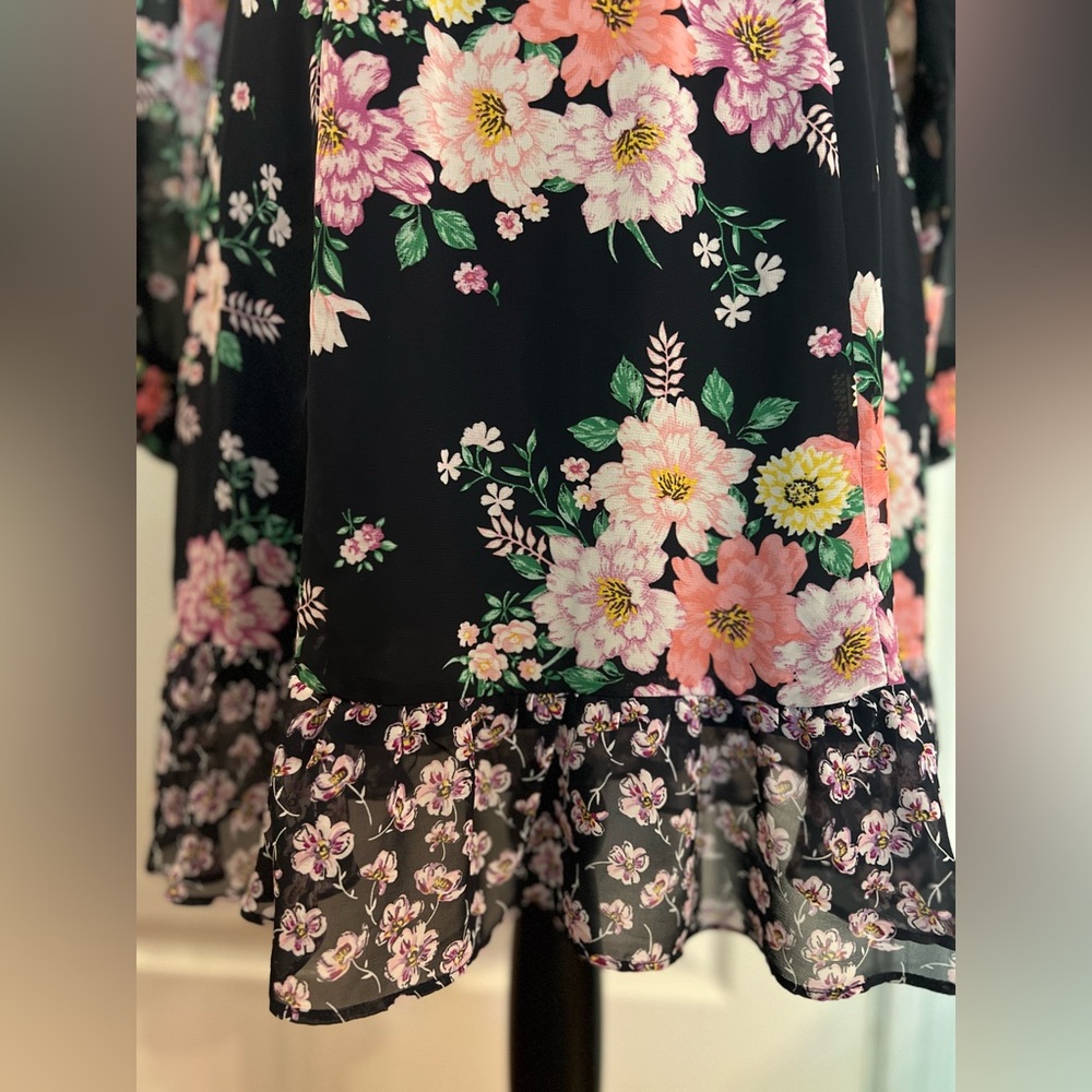 H&M Divided Size 12 Longsleeve Kneelength Dress With Open Back - Picture 3 of 9